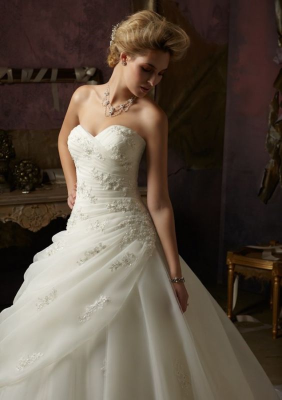 MORILEE modèle 4973 robe princesse avec dentelle